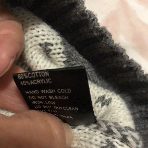 POL Grey Winter Snowflake Fair Isle Sweater - Picture 5 of 10